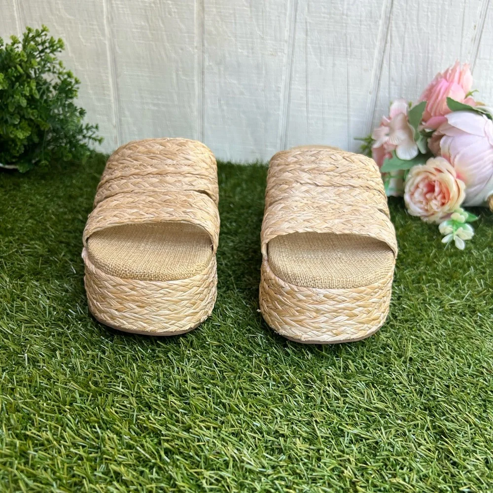 Larroudé Women's Ash Braided natural  Raffia Flatform Sandals size 6.5 like new